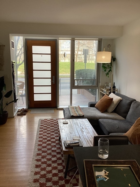 Building Photo - 2 Earhart St