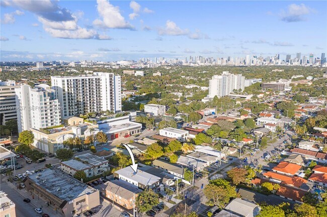 Building Photo - 3187 SW 23rd St