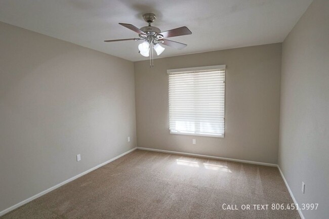 Building Photo - Amazing 3 bed, 2 bath in SW Lubbock!