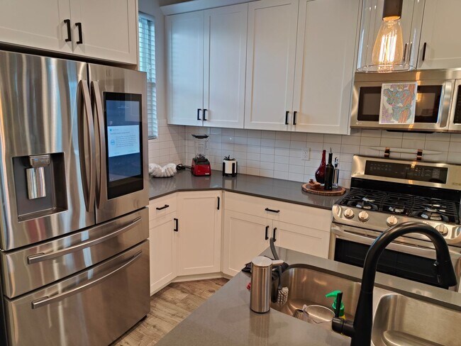 Building Photo - 10743 S Porcini Dr