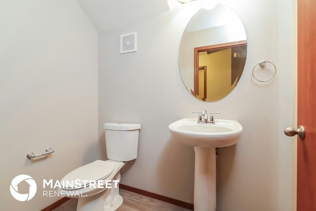 Building Photo - 1424 202nd St Ct E