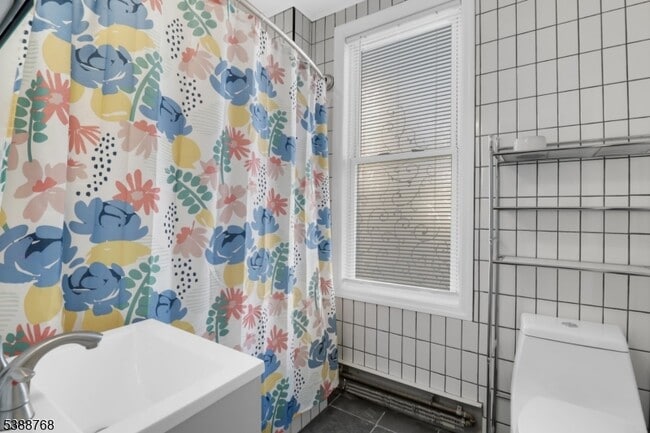 Building Photo - 284 Watchung Ave