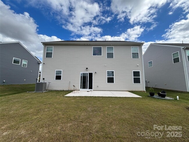 Building Photo - 1354 Harleston St