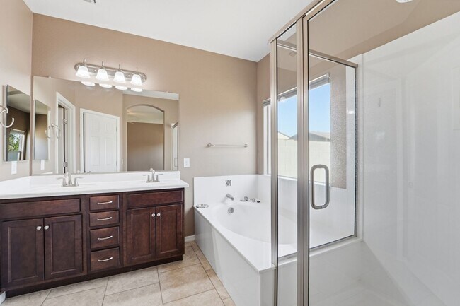 Building Photo - Ironwood Crossing Gem! 3 Bed + Den, Open Layout & Resort Amenities