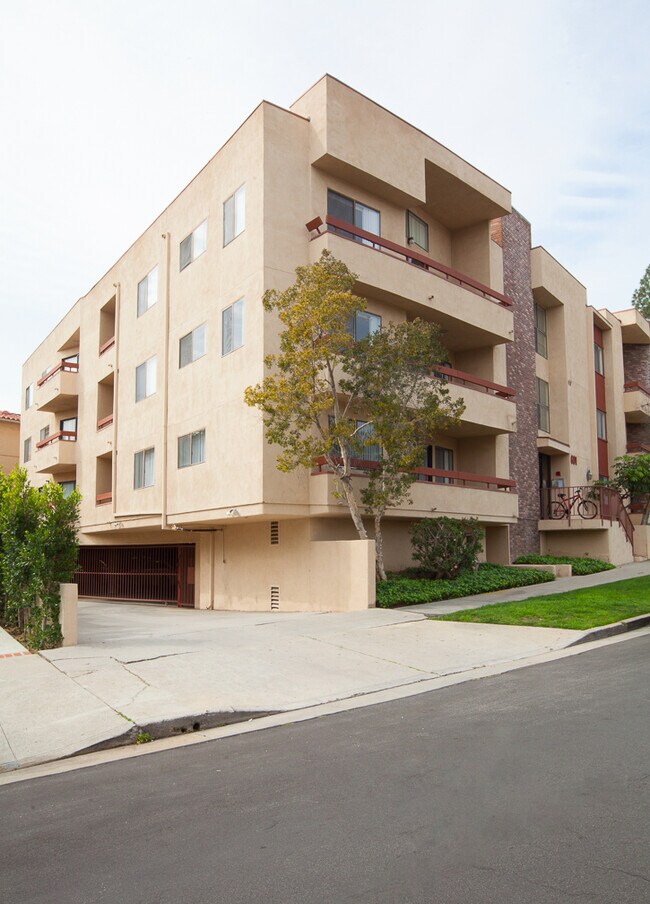 Building Photo - 601 Westholme Ave