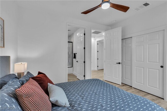 Building Photo - 9513 Villa Ridge Dr