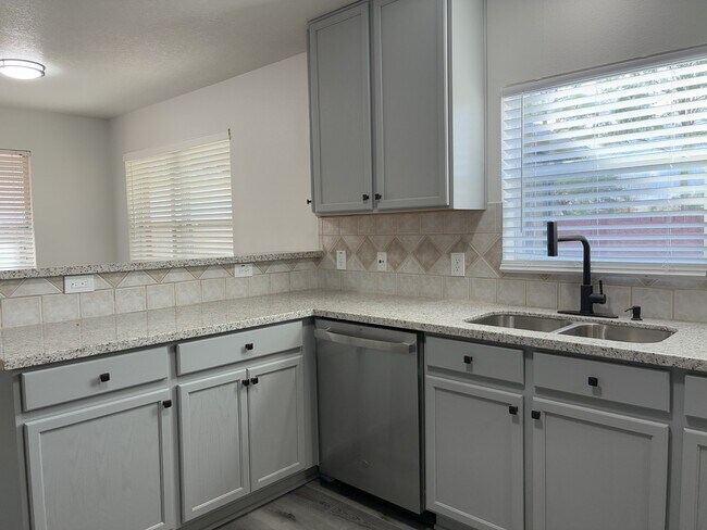 Building Photo - 10331 Marble Crest Dr