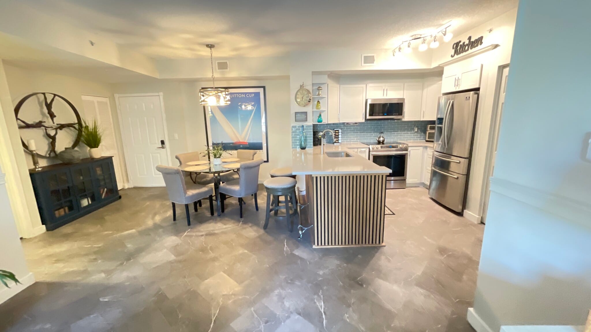 Building Photo - 780 S Sapodilla Ave