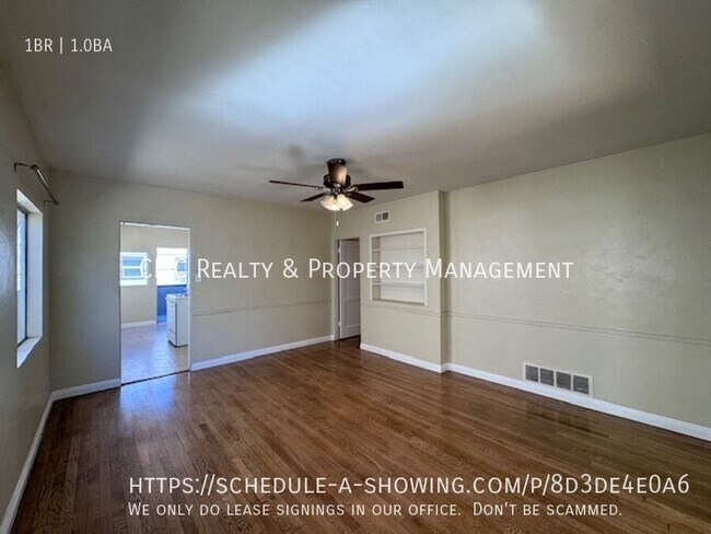 Building Photo - 827 E 4th St