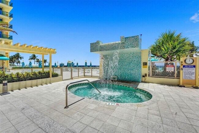 Building Photo - 2501 S Ocean Dr