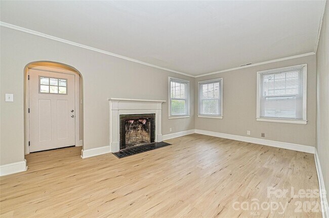 Building Photo - 3108 Rush Ave