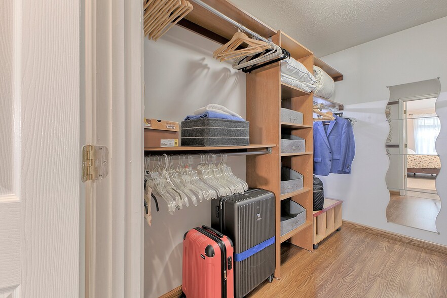 Building Photo - 304 Chanticleer Cir