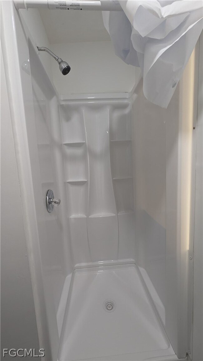 Building Photo - 660 S Missouri St