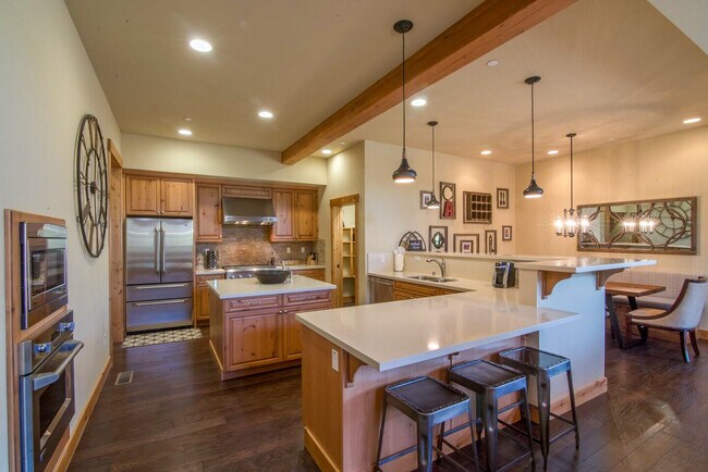 Building Photo - 10116 Sagebrush Ct