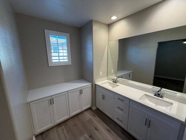 Building Photo - West Creek 3 Bedroom Home for Rent in Vale...