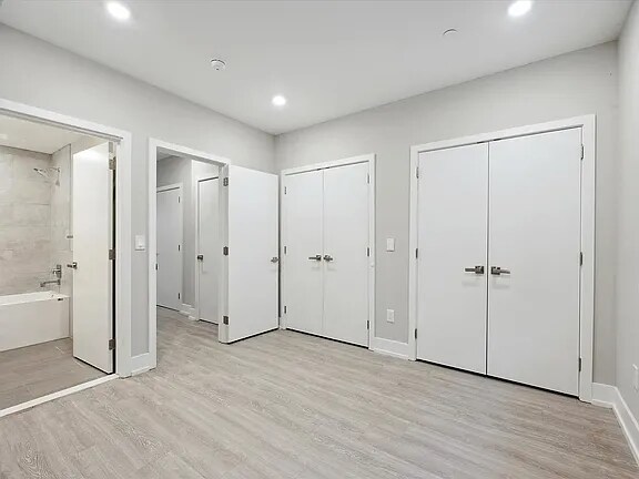 Building Photo - 2011 N Randolph St