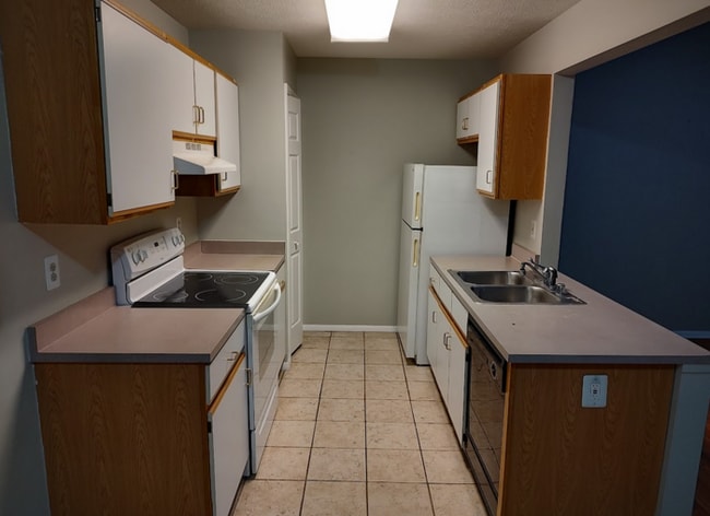 Building Photo - 2Br/2Ba Townhome in the J-town/Ferncreek area