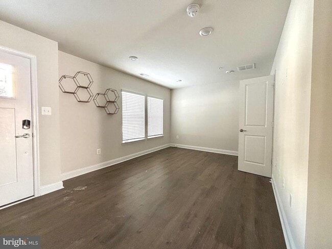 Building Photo - 7585 Marston Way