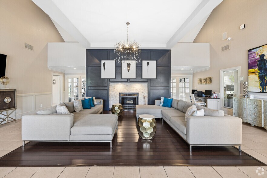 Lobby Photo - Cedar Glade Apts