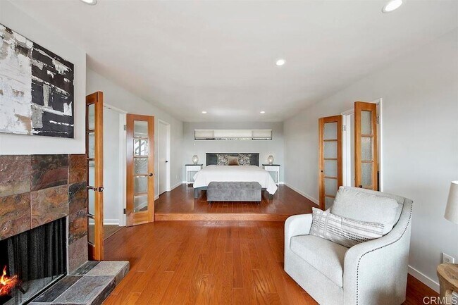 Building Photo - 2260 Del Mar Scenic Pkwy