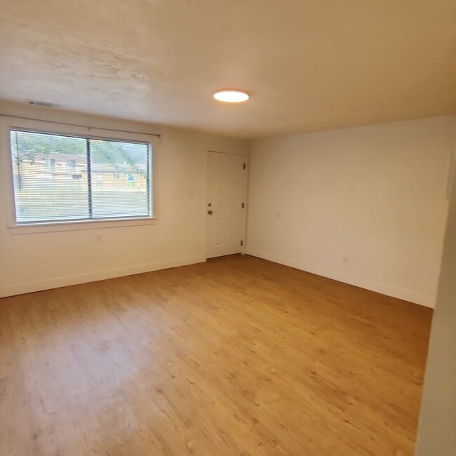 Building Photo - 1476 Lancelot Dr