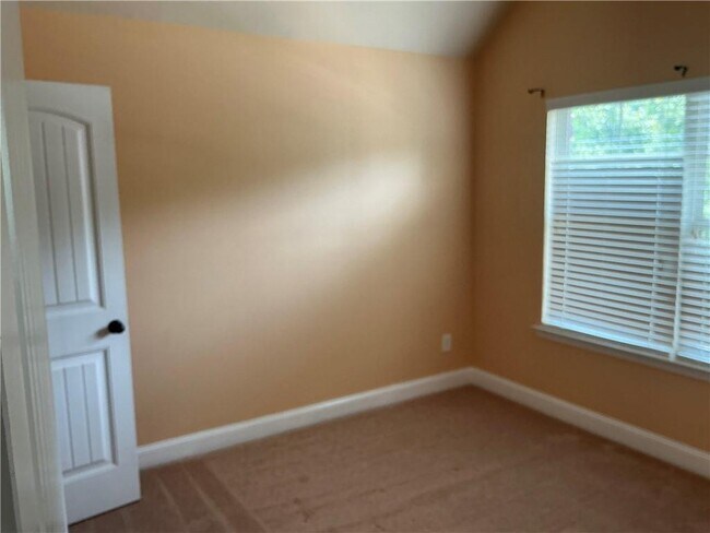 Building Photo - 1205 Pebble Rock Rd