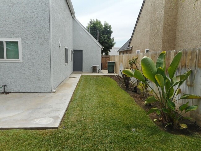 Building Photo - 4098 W. San Jose