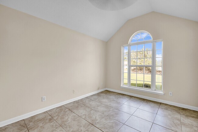 Building Photo - 4 Expedition Way