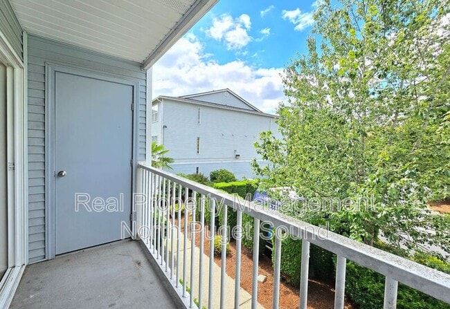 Building Photo - 18621 Blueberry Ln