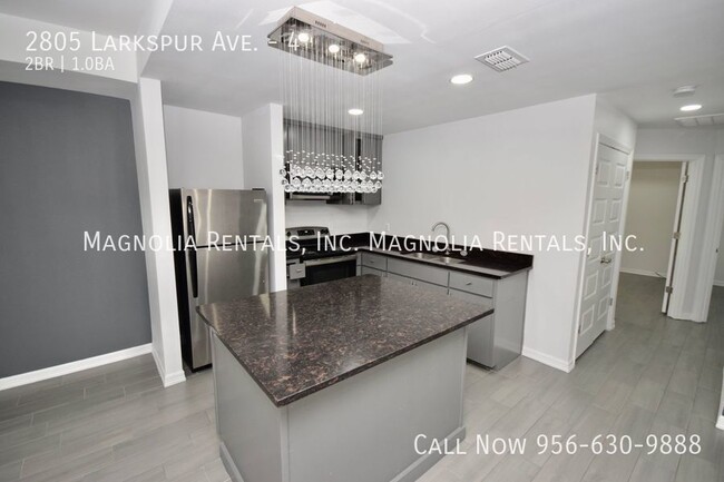 Building Photo - 2805 Larkspur Ave