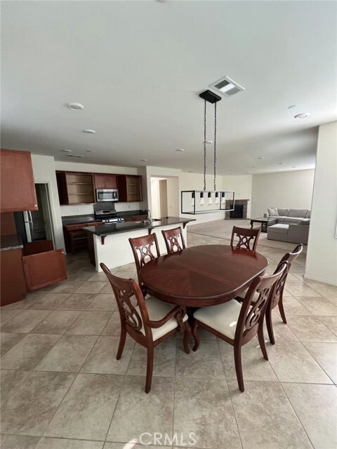 Building Photo - 15466 Fennel Pl