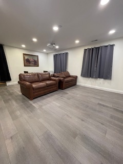 Building Photo - 1572 E 410 S