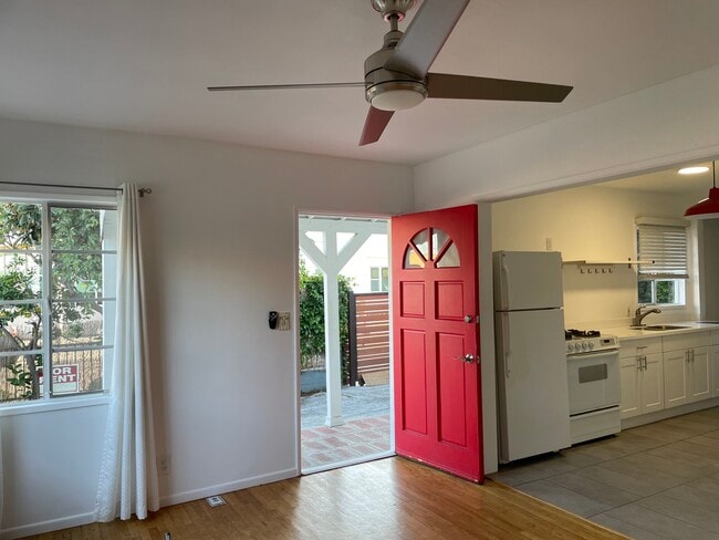 living room - 12861 Panama St