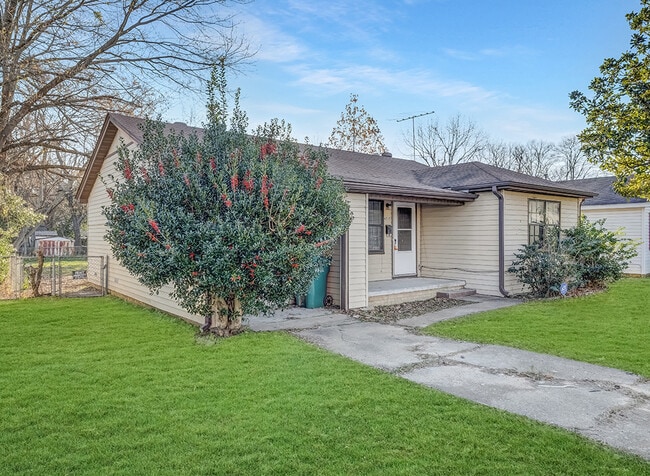 Building Photo - 4212 Elizabeth St