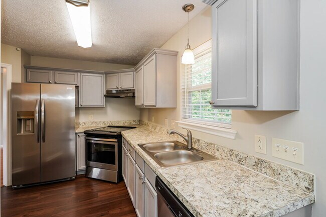 Building Photo - 134 Homestead Pl