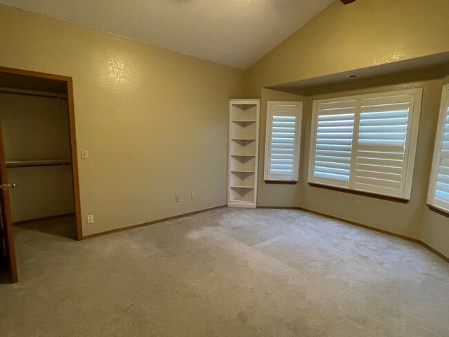 Building Photo - Charming home coming soon in NE Visalia!