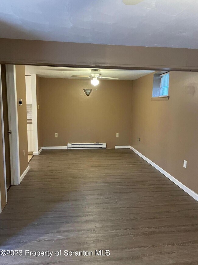 Building Photo - 1206 Mowry St