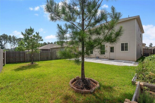 Building Photo - 229 Seven Pnes Dr