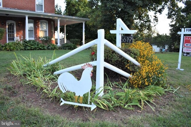 Building Photo - 5619 Jefferson Pike