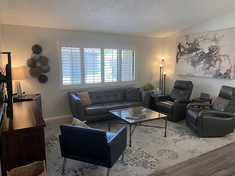 Building Photo - 31200 Landau Blvd