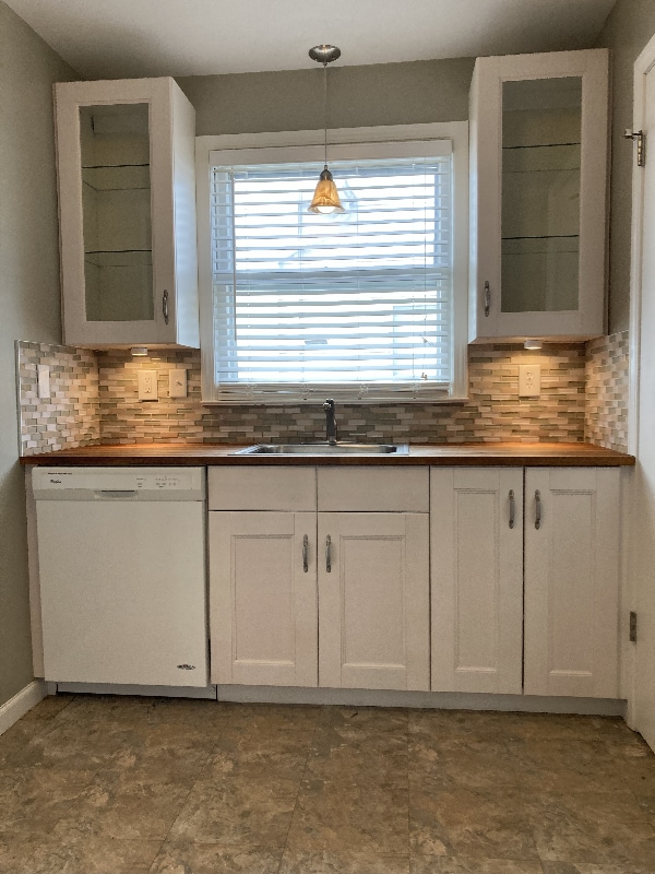 Building Photo - 1509 Chapin Ave