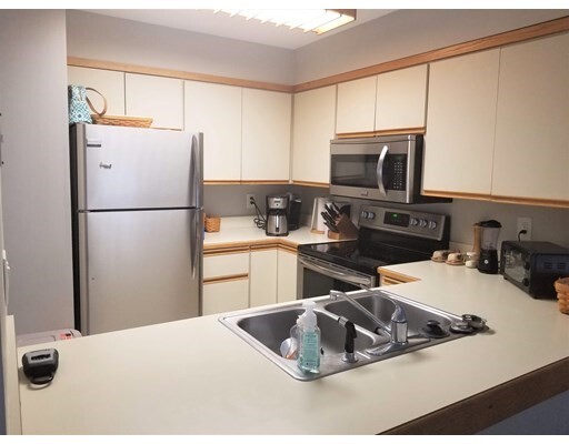 15 Mallard Ln - 15 Mallard Ln Walpole MA 02081 | Apartment Finder