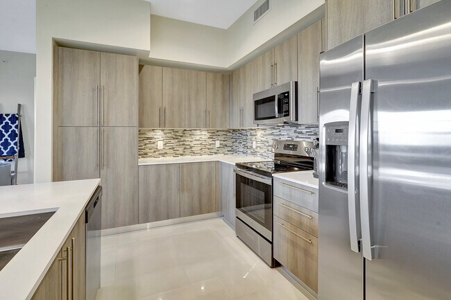 Building Photo - 11701 Pasetto Ln