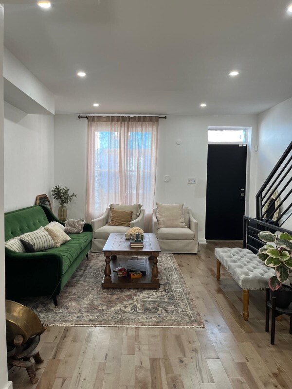 Building Photo - 1641 N Newkirk St