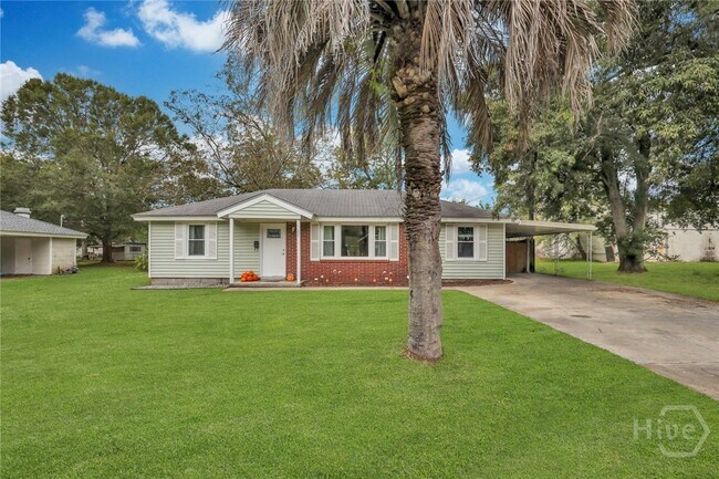Primary Photo - 311 Birkenhead Rd