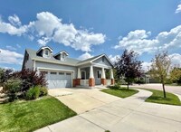 Building Photo - Stunning 4 Bed/4 Bath Home in Banning Lewis Ranch