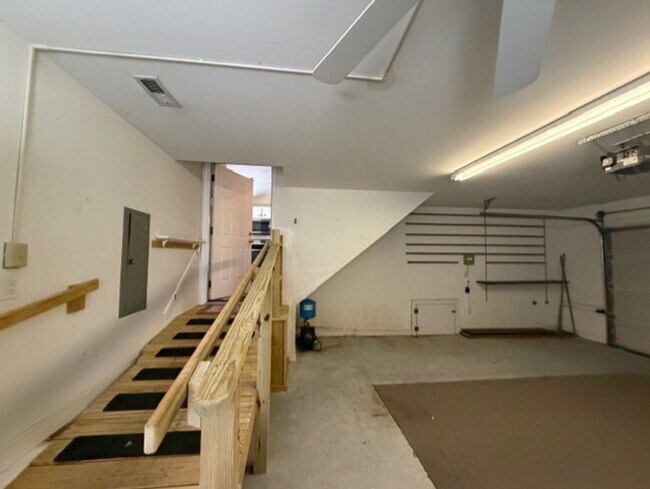 Building Photo - Suffolk Meadows