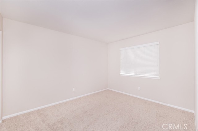 Building Photo - 920 Sawtooth Dr