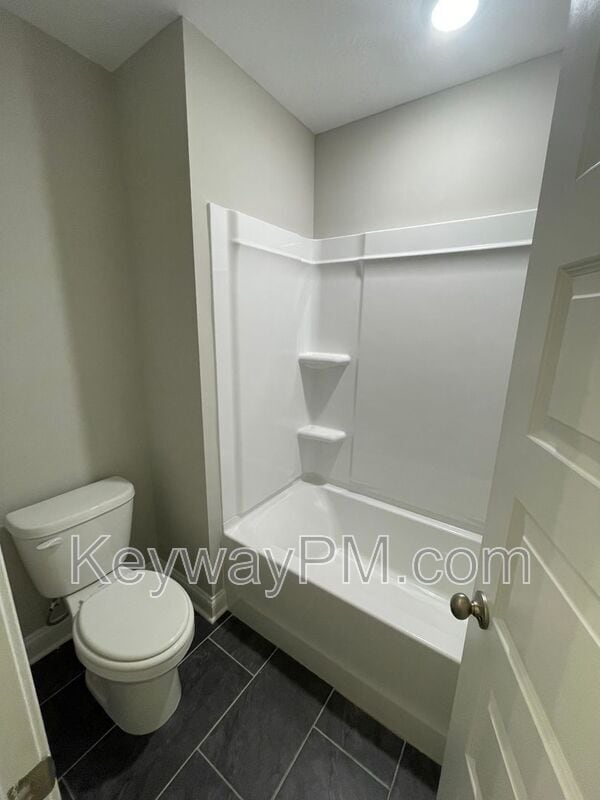 Building Photo - 2051 Denmark Ave SE