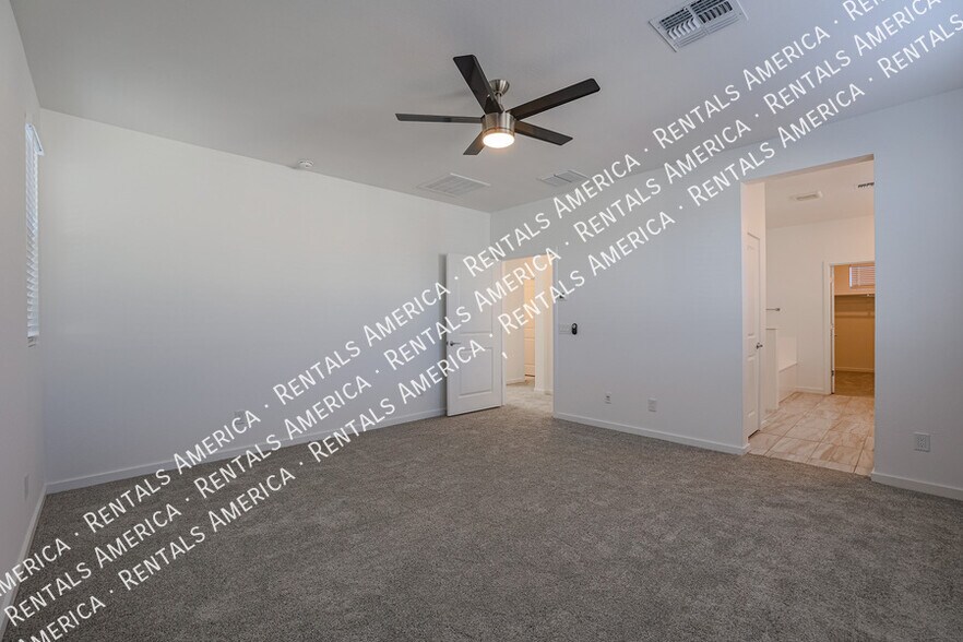 Building Photo - 17717 W Cassia Way